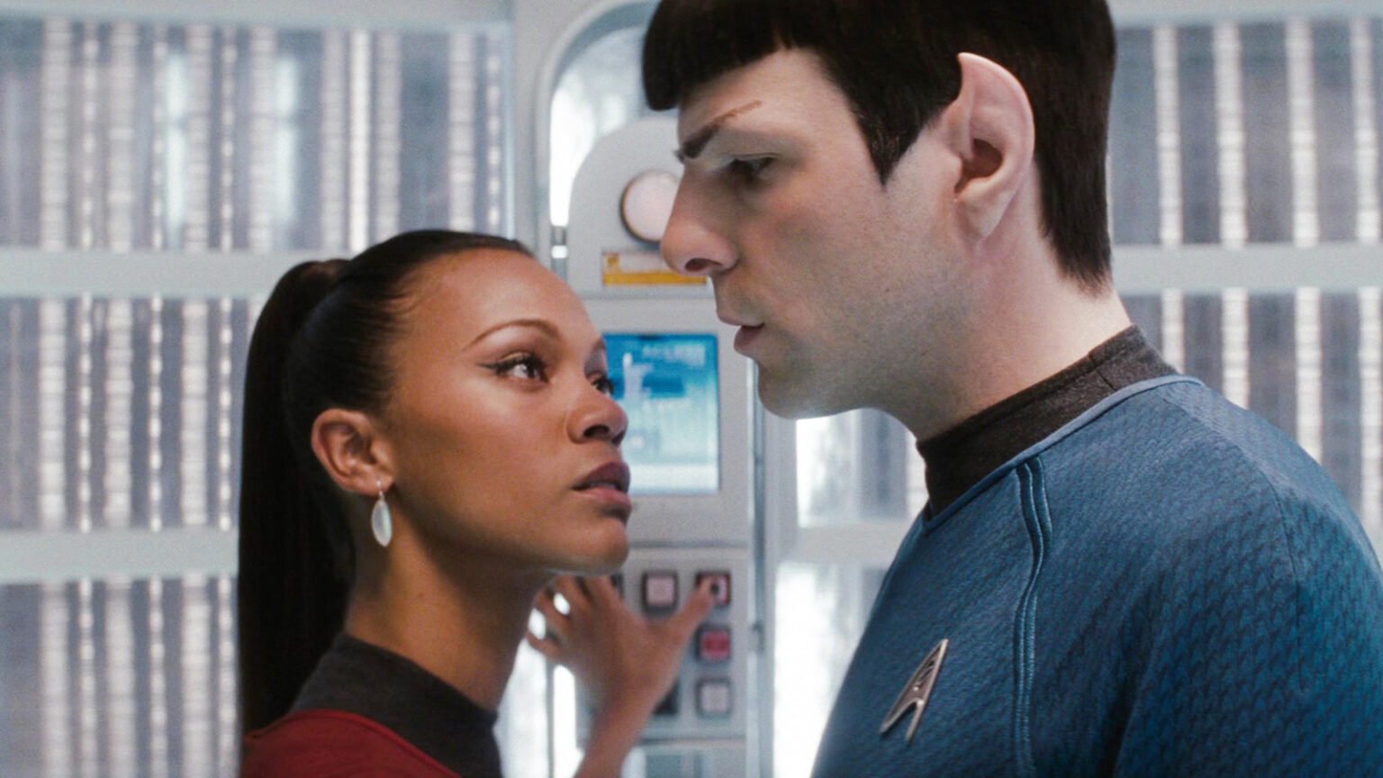 J.J. Abrams Made A Star Trek Decision That Concerned Zoe Saldana