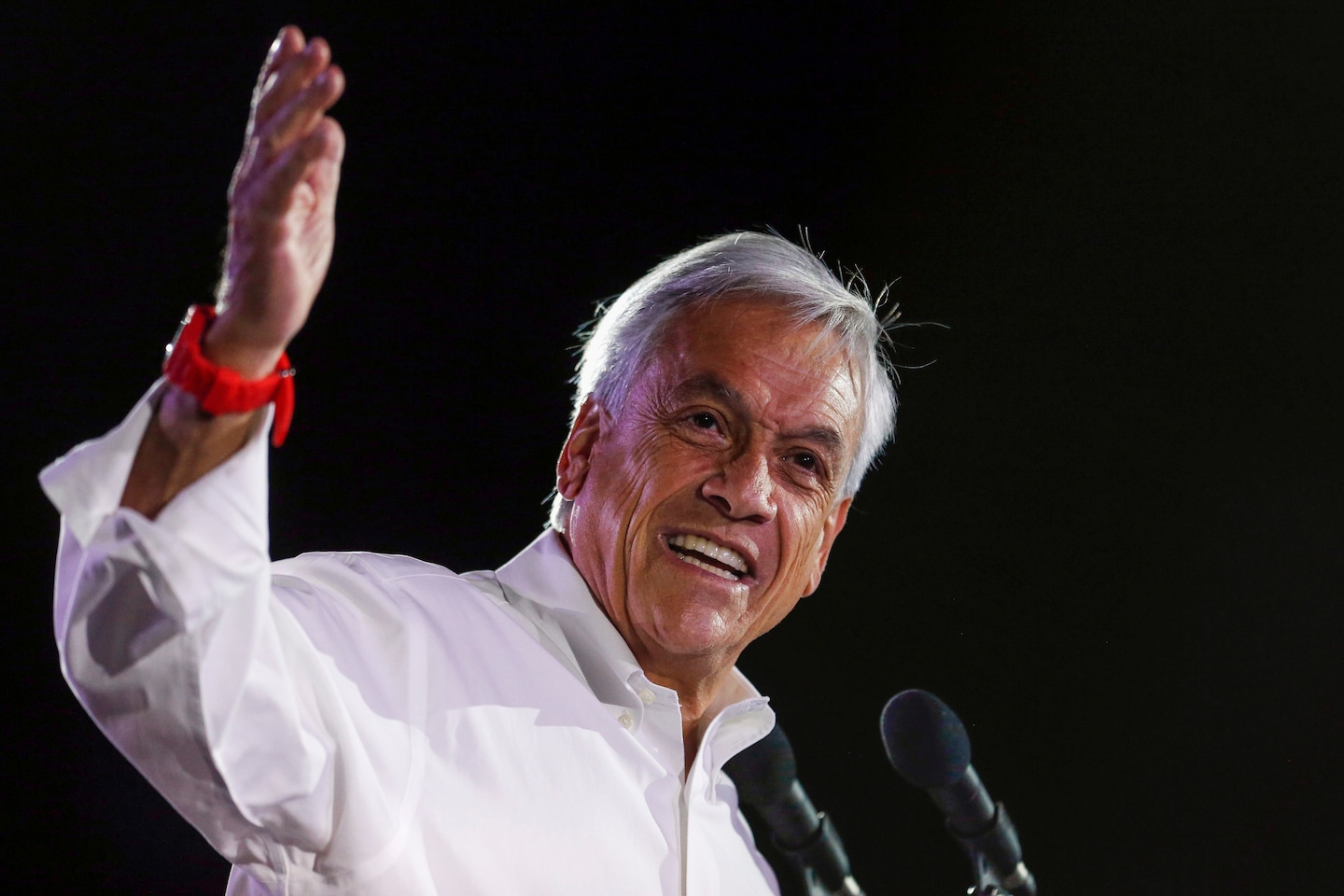 Sebastián Piñera, former Chilean president and billionaire mogul, dies at 74