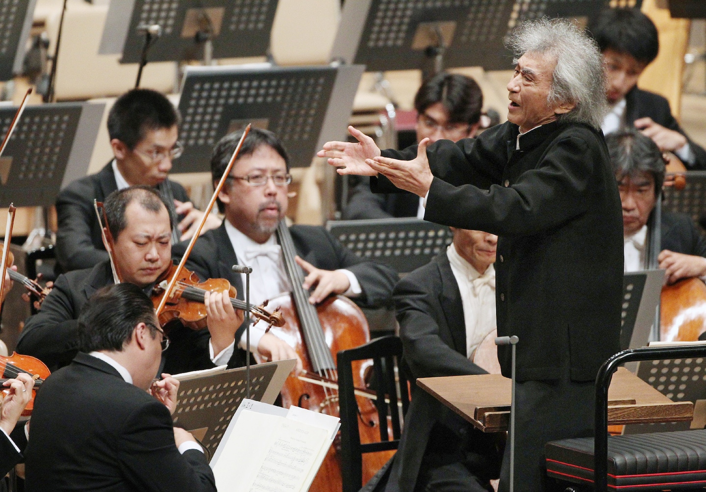 Seiji Ozawa, groundbreaking Japanese conductor, dies at 88