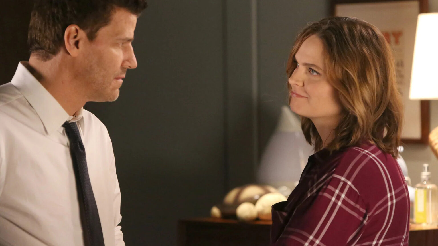 The Bones Final Season Scene That Made Emily Deschanel Break Down In Tears