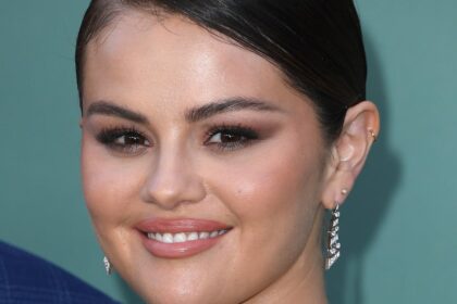 Selena Gomez Billionaire Social Media Reactions